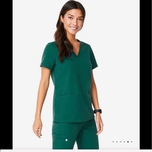 NWT FIGS Casma Three Pocket Scrub Top Hunter Green